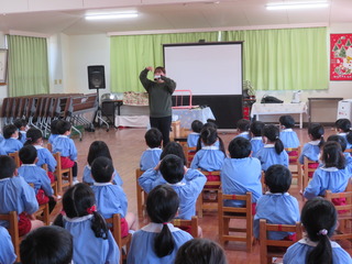 B3.JPG