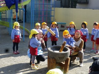 もちつき年中 (1).JPG