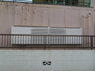 窓(新2).JPG